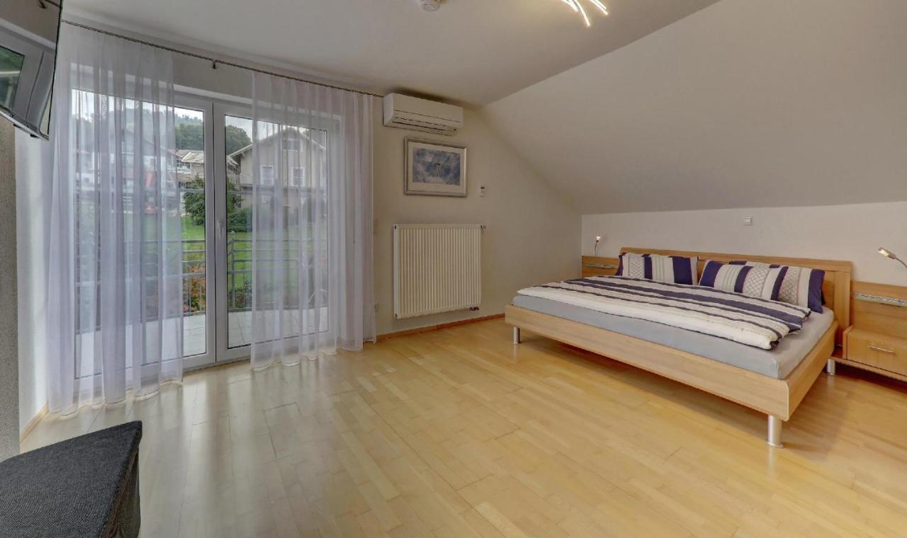 Ferienwohnung Staffelberg ハウツェンベルク エクステリア 写真